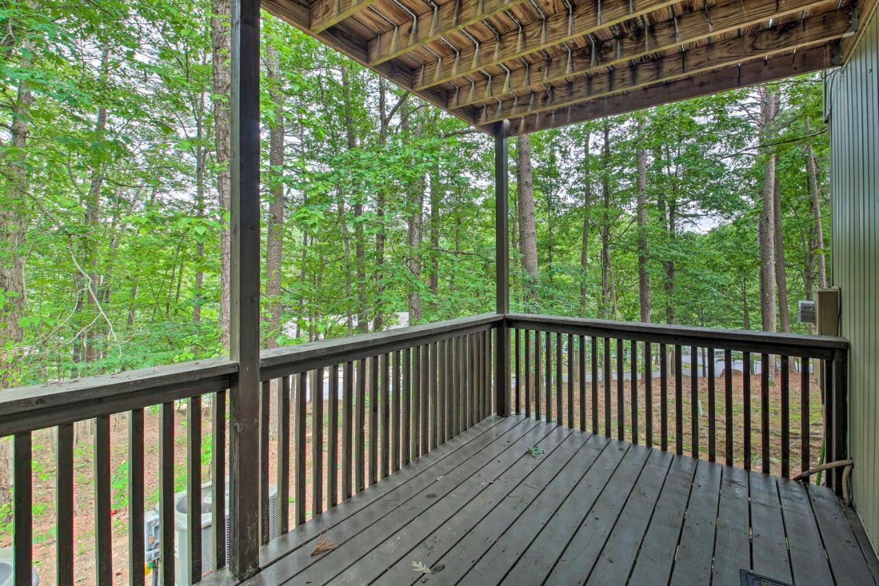 Hot Springs Village Retreat With Deck 3 Mi To Golf! Buitenkant foto
