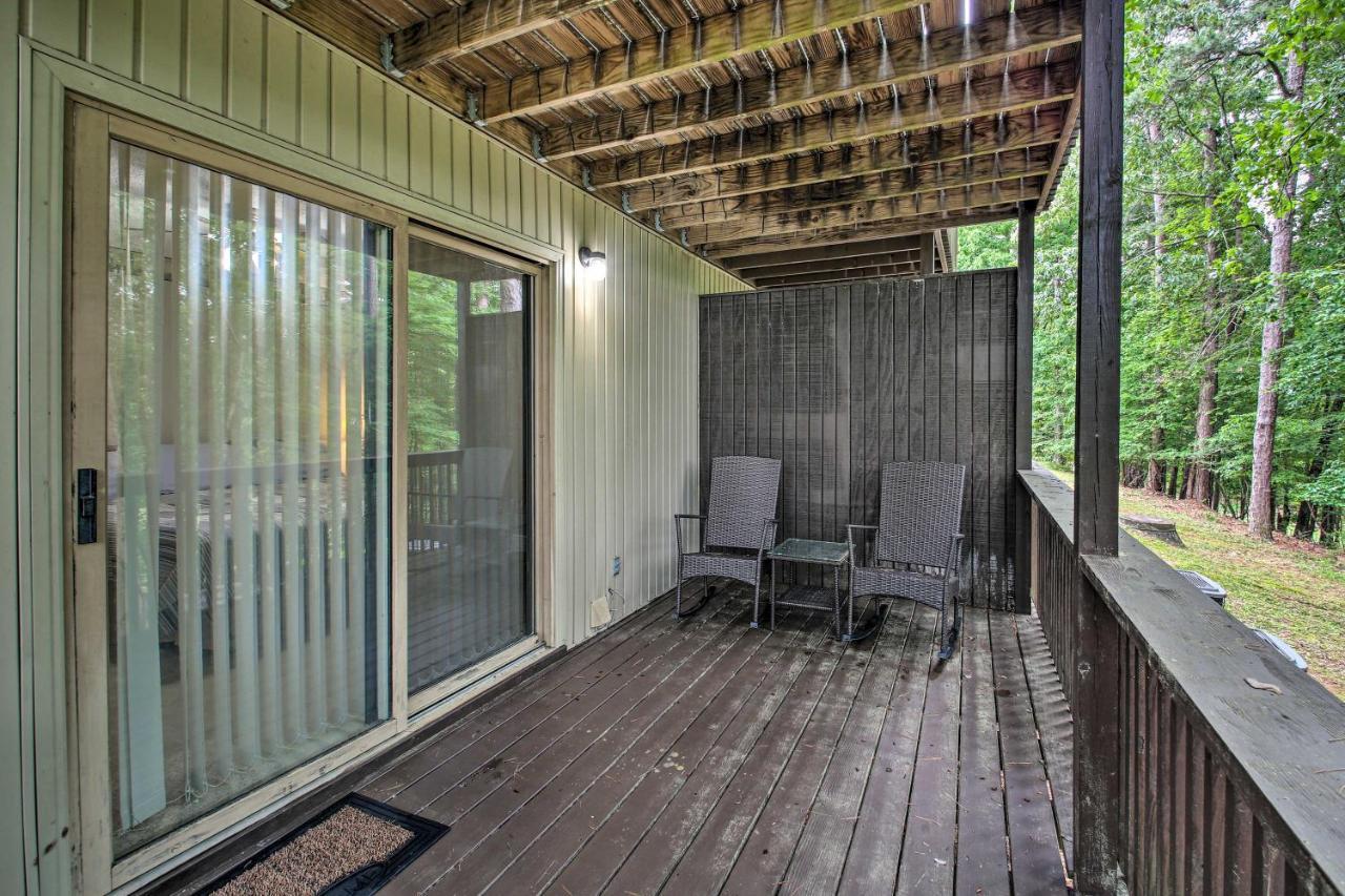Hot Springs Village Retreat With Deck 3 Mi To Golf! Buitenkant foto